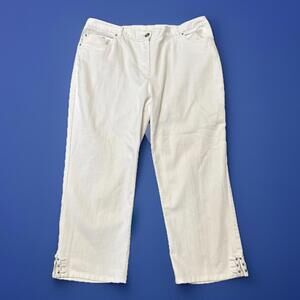 Ruby Red Woman’s Size 12‎ Capri White Denim Straight Leg High Rise 33x22
